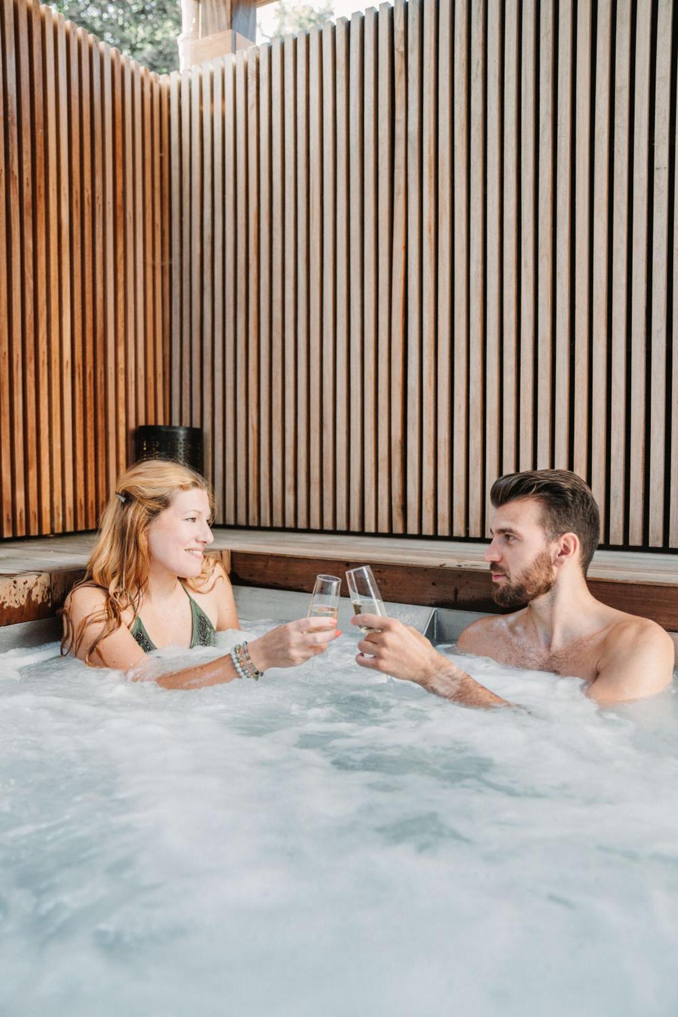 Celeste Beaute & Spa Hotel Nalinnes Екстериор снимка